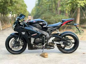 Motocicleta Usada Hona CBR1000 de Gasolina - Product Image 4