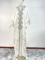 Robe longue de luxe élégante d'hiver avec broderie de strass, col montant, manches chauve-souris, style Abaya Kaftan, pour célébrations spéciales