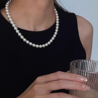 Collier Géométrique pour Femme, Chaîne Courte Minimaliste Tendance, Vente en Gros, Accessoire de Mode Quotidien pour Femme