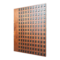 Portes en bois anciennes, portes battantes en chêne rouge, portes en bois modernes avec décoration carrée noire