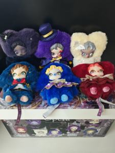 Nuevo Peluche 2026: Serie Flora, el <span class=keywords><strong>Fantasma</strong></span> de la Ópera - Caja Sorpresa, Decoraciones para Bolsos, Llaveros de Peluche, Juguetes - Product Image 4