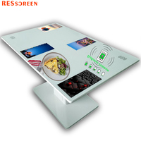 Table interactive tactile intelligente Android multi-écrans populaire pour bars et cafés, avec résolution 4K et recharge sans fil