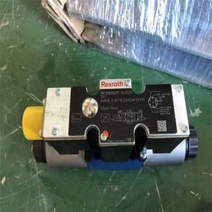 วาล์วควบคุมทิศทางแบบสัดส่วน Rexroth รุ่น 4WRAE10W30 2X G24K31 A1V 315 บาร์ 100 ลิตร/นาที ช่องต่อ 1 นิ้ว - Product Image 1