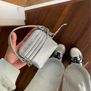 Sac bandoulière rétro punk clouté style Y2K, mini pochette zippée multi-fentes portable avec chaîne à suspendre au cou - Product Image 4