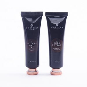 Ensembles de Cosmétiques d'Hôtel de Luxe Personnalisés pour Hôtellerie et Voyage – Fournitures d'Industrie Hôtelière - Product Image 3