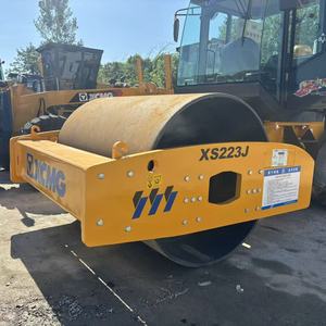 Rodillo Vibratorio de Un Solo Tambor de 20T XS203J, 128KW, 353kN de Fuerza Excitante, Carga Estática de Línea de 470N/cm para Construcción de Carreteras, Aeropuertos y Presas - Product Image 3