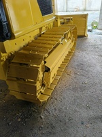 Bulldozer CAT D4C d'occasion bien entretenu, 13 tonnes, 4500 heures, peinture d'origine, moteur efficace, pompe, roulement, boîte de vitesses, garantie 6 mois