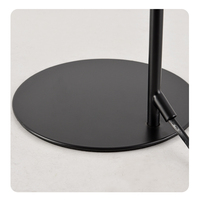 Nouvelle lampe de table en fer d'usine, rotation de la tête, prise 110v 220v US EU UK AU, prix bon marché de bonne qualité, blanc noir, OEM ODM