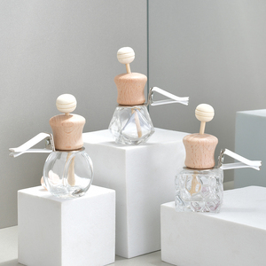 Botol Parfum Mobil Kustom Kaca Transparan dengan Klip Logam Botol Diffuser Mobil - Product Image 2