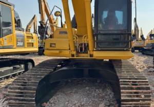 รถขุดไฮดรอลิก Komatsu PC220 PC210 PC160 มือสอง ลดราคาพิเศษ น้ำหนัก 22 ตัน เครื่องยนต์เดิม EPA พร้อมมอเตอร์เกียร์บ็อกซ์สภาพดี - Product Image 6