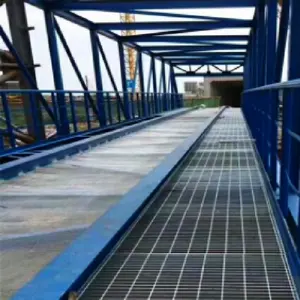 Rejilla industrial de acero galvanizado para escalones de escaleras/cubierta de drenaje de zanja