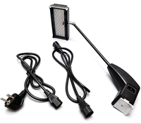 Projecteur LED moderne 25W pour salon professionnel, bras long réglable, fixation par pince, blanc tunable pour affichage en centre commercial