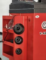 Équilibreur de roue automatique haut de gamme Broche de positionnement laser Machine d'équilibrage de changement de pneu de frein automatique autobloquante