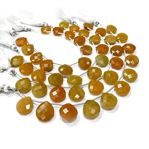 Cuentas de Aguamarina Amarilla Natural en Forma de Corazón de 14-15 mm, Tipo Briolette, Vendidas por Hilo de 8 Pulgadas - Product Image 1