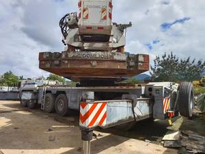 Zoomlion QAY200 Grúa móvil hidráulica todo terreno 200t con componentes centrales Motor Caja de cambios Cojinete de bomba de motor - Product Image 5