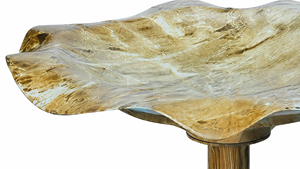 Bain d'oiseaux en résine beige à texture pierre, avec piédestal festonné en forme <span class=keywords><strong>de</strong></span> feuille <span class=keywords><strong>de</strong></span> lys, résistant aux intempéries, pour la décoration <span class=keywords><strong>de</strong></span> <span class=keywords><strong>jardin</strong></span> et <span class=keywords><strong>de</strong></span> cour - Product Image 3