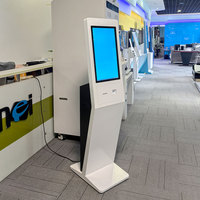 21,5-Zoll-Touchscreen-Kiosk mit QR-Scanner NFC-Kartenleser für Hotel Check-in