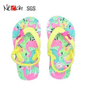 Modello personalizzato carino pantofole cinghie logo stampato in pvc della ragazza infradito - Product Image 2