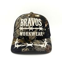 Casquette de camionneur style cowboy en tissu camouflage avec dos en maille, broderie 3D en relief fil de fer barbelé et broderie sur le devant et le bord, style professionnel