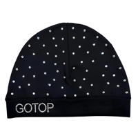 Casquette de sport unisexe personnalisée en nylon extensible et respirant avec doublure en satin et logo réfléchissant en silicone