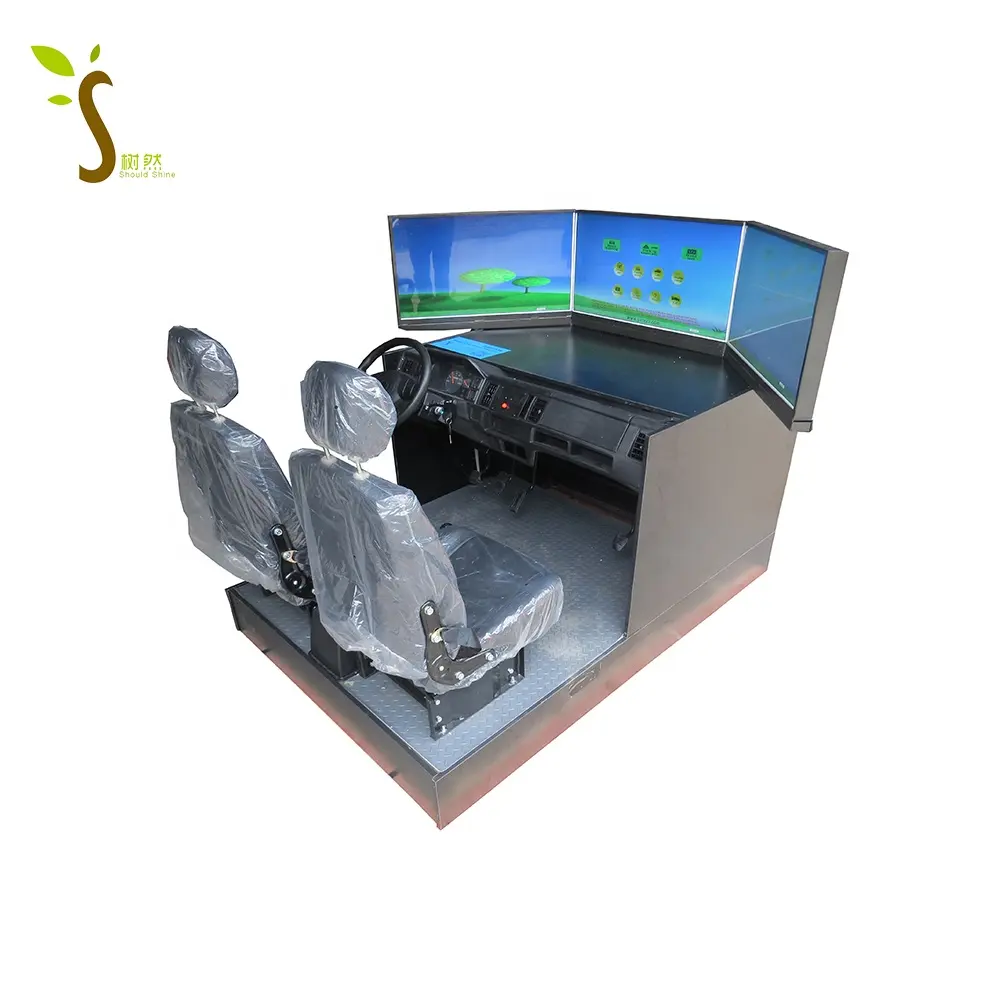 Simulateur de conduite à trois écrans équipement d'école de conduite