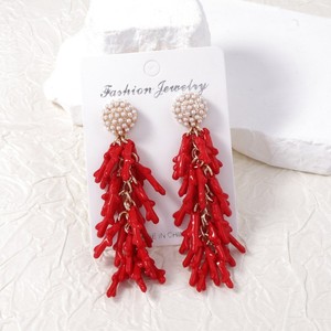 Alla moda <span class=keywords><strong>orecchini</strong></span> pendenti lunghi con smalto placcato oro <span class=keywords><strong>Color</strong></span> rosso in lega di <span class=keywords><strong>corallo</strong></span> per gioielli di moda per feste femminili - Product Image 5