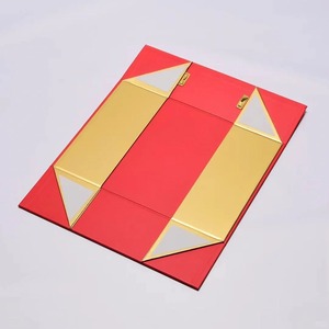 Caixa de Presente de Papel Rígido Personalizada com Alça e Tampa Magnética em Folha Dourada para Embalagem de Roupas e Presentes Premium - Product Image 3