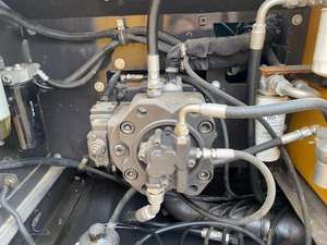 Excavatrice VOLVO EC210 d'occasion la plus vendue en bon état Expédition rapide Machinerie lourde d'origine Équipement agricole - Product Image 6