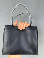Petit sac à main en cuir d'agneau véritable | Sac fourre-tout minimaliste pour le travail | Sac de poitrine pour femme | Sac à main de luxe pour femmes | Sac à main décontracté