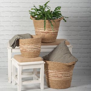 Straw <b>basket</b> planter Classic hand-woven high-quality hyacinth Straw <b>basket</b> planter - Product Image 5