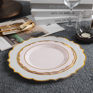Platos <span class=keywords><strong>de</strong></span> plástico elegantes Xueli con diseño floral y borde estampado en oro, vajilla duradera inastillable para el hogar y la hostelería - Product Image 3