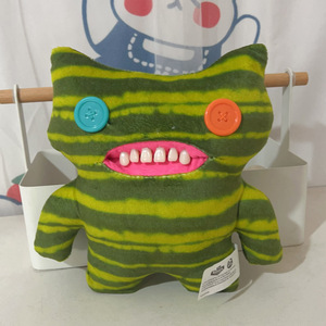 Lindo Peluche de Perro Monstruo de 8 Pulgadas con Dientes Divertidos, Muñeco de Peluche Súper Suave para Aliviar el Estrés - Product Image 4