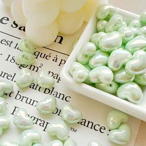 Cuentas acrílicas de agujero recto en forma de corazón brillante multicolor para DIY Cadena de teléfono móvil pulsera collar llavero Material - Product Image 3