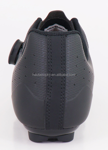 Chaussures de cyclisme pour hommes les plus vendues avec boucle en maille respirante Logo OEM personnalisé pour vélo de route en toutes saisons - Product Image 5
