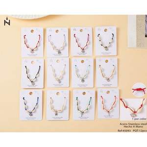 Pulsera con dijes de concha de acero inoxidable, 6 dijes, unisex, informal, regalo, joyería - Product Image 1