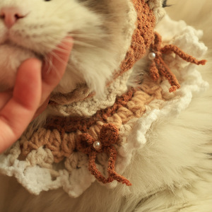 زينات عيد الميلاد المحبوكة باليد والكروشيه ، والقبعات المحبوكة ، والأوشحة العصرية مثالية لاستخدام القطط والكلاب - Product Image 1