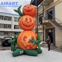 Décoration géante gonflable en forme de citrouille empilée, tour de citrouilles gonflables d'Halloween pour jardin avec lianes