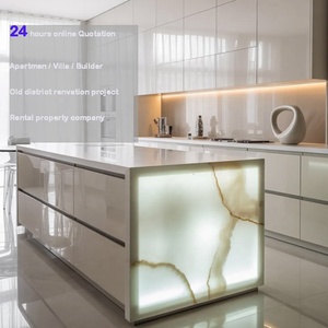 Ensemble complet de meubles de cuisine en aluminium et PVC, prix compétitif, design moderne avec cuisinière intégrée et plan de travail en quartz. - Product Image 1