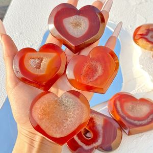 หินคาร์เนเลียนดรูซี่คริสตัลทรงหัวใจคุณภาพสูงเป็นมิตรกับสิ่งแวดล้อมสำหรับตกแต่งบ้านและบำบัดรักษา - Product Image 1