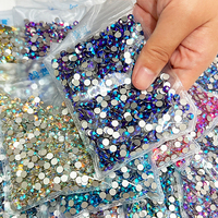 Vente en gros en vrac 1440pcs strass en cristal non correctifs dos plat pierres de verre de haute qualité