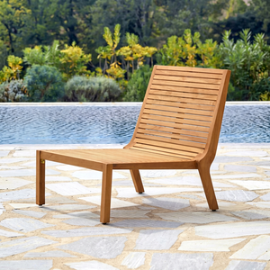 Chaise longue sans accoudoirs en teck massif de qualité supérieure, profil bas, avec lattes, pour patio et bord de piscine - Product Image 1