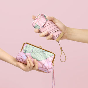 ร่มพับ 5 ตอน ขนาดกะทัดรัด 6K ป้องกันรังสียูวี: ดีไซน์พกพาขนาดเล็ก น้ำหนักเบาพิเศษ สำหรับสุภาพสตรี รองรับการสกรีนโลโก้ - Product Image 1