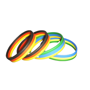 スポーツシーン用のカスタマイズされたPVCシリコーン発光スポーツブレスレットプリントブレスレットグリーンリストバンド。 - Product Image 3