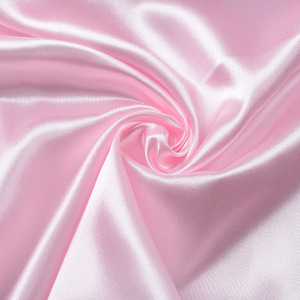 Tissu satiné 100% polyester, tricoté à la chaîne, style flammé, en gros, pour la confection de chemises et le drapage, en liquidation - Product Image 3