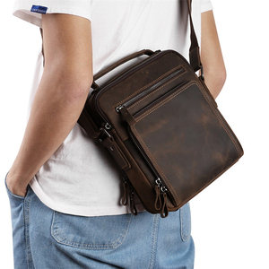 Bolsa Transversal Masculina de Couro Genuíno Crazy Horse Vintage - Product Image 4