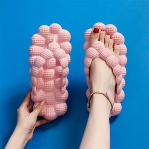 Tongs de plage décontractées d'été pour femmes Sandales tongs antidérapantes EVA <span class=keywords><strong>Message</strong></span> bulle pantoufles pour hommes Lady - Product Image 3