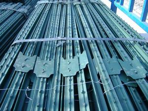 High Quality Wholesale T <strong>Post</strong> Hot Dipped Galvanized Powder Coated for Firm Farm Fence <strong>Fix</strong> Strong <strong>Post</strong> Fencing Trellis Gates - Product Image 4