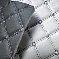 Tissu d'ameublement de voiture en vinyle cuir résistant aux rayures pour sièges de voiture, tissu gaufré brodé matelassé PVC souple rouleaux de cuir