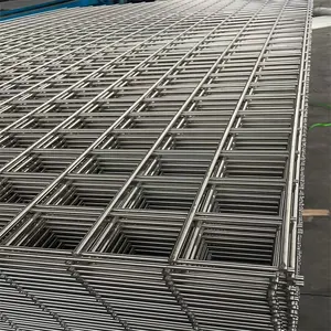 Prix soudés de panneau de plancher de grillage de cage de lapin de poulet 2*2