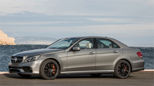 Per <span class=keywords><strong>Mercedes</strong></span> <span class=keywords><strong>Benz</strong></span> Classe <span class=keywords><strong>E</strong></span> W212 2014 2015 2016: Kit Esterno Completo AMG E63 - Paraurti Anteriore, Griglia, Diffusore <span class=keywords><strong>e</strong></span> Minigonne Laterali in Materiale PP - Product Image 4